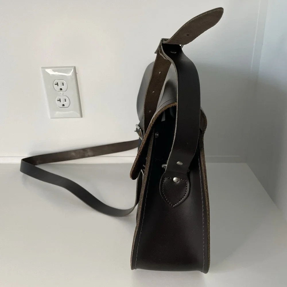 The Cambridge Satchel Company 15" Crossbody Messenger Bag Brown Leather Batchel - Picture 5 of 16